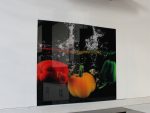 Decorative Glass Wall Tile (598 x 650 x 6mm) Peppers